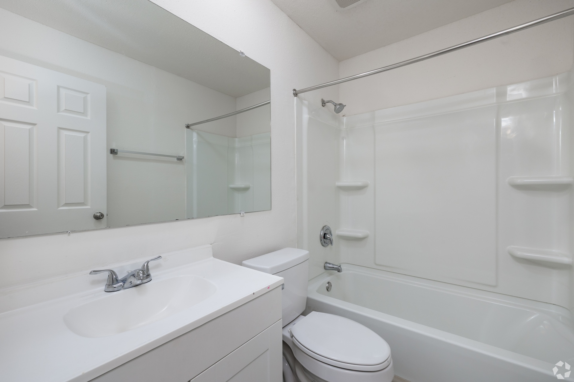 Windham Chase Apartments bathroom in Saint Louis, MO