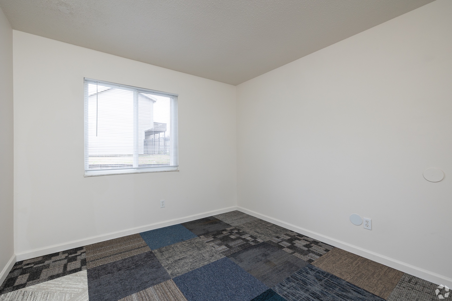 Windham Chase Apartments third bedroom in Saint Louis, MO