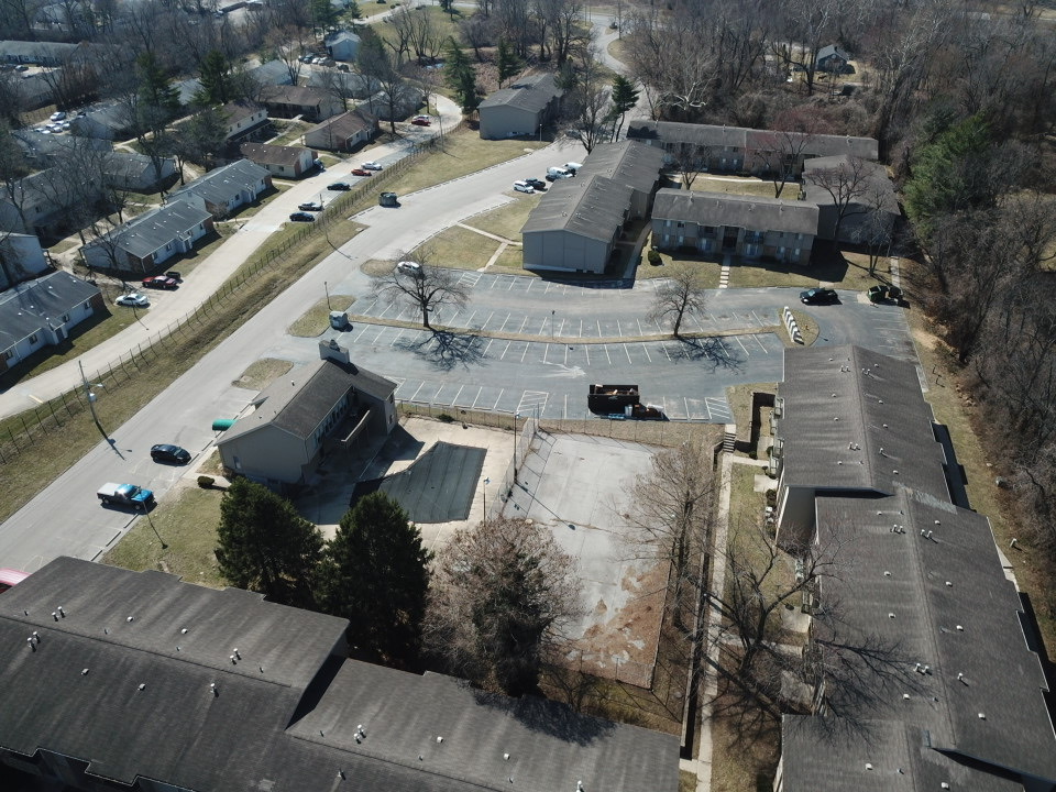 Windham Chase Apartments exterior in Saint Louis, MO