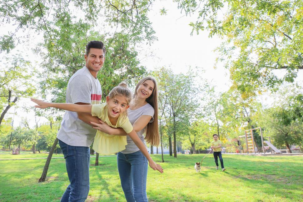 Comfortable apartment living at Windham Chase Apartments in Saint Louis Missouri