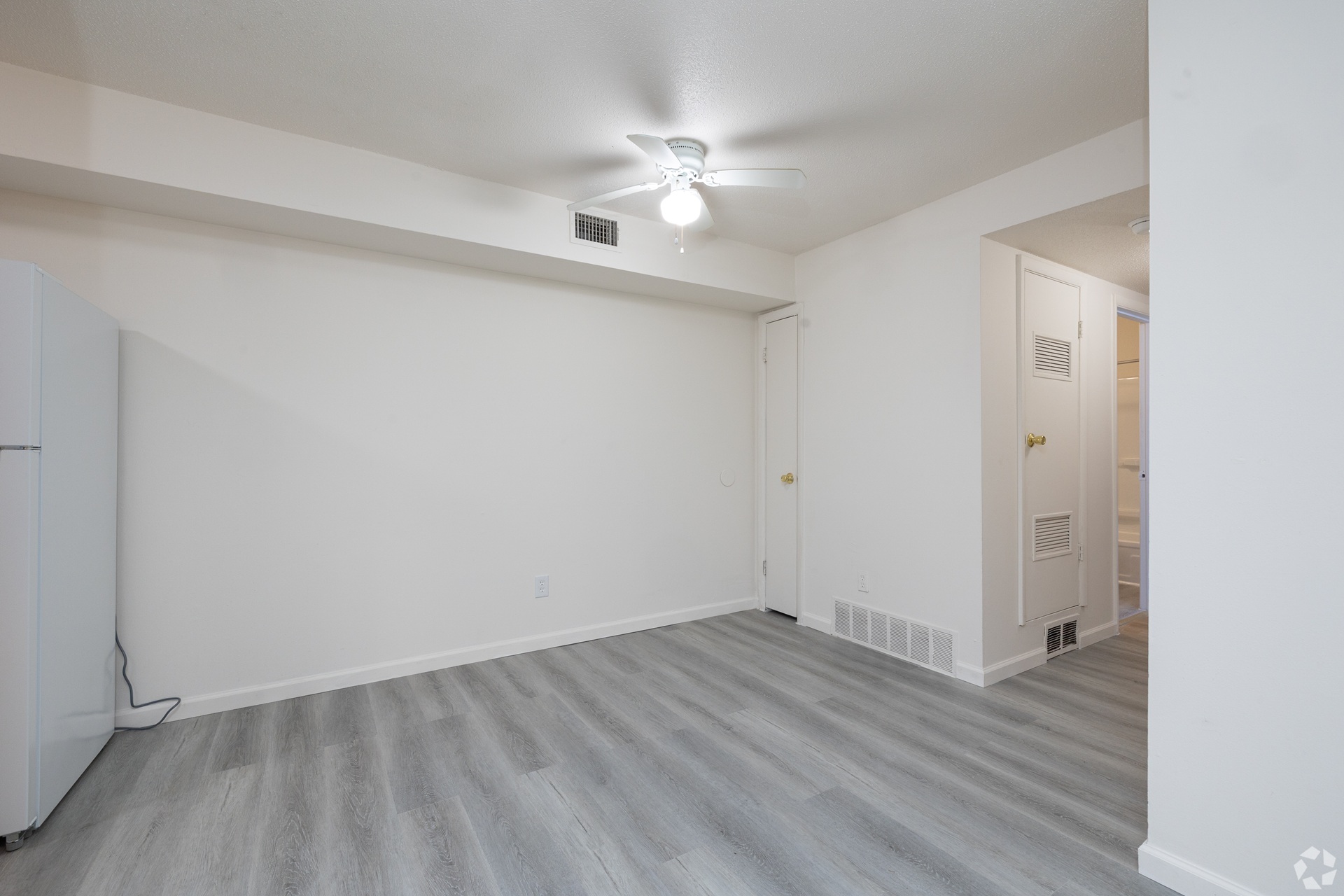 Windham Chase Apartments two bedroom apartment interior in Saint Louis Missouri